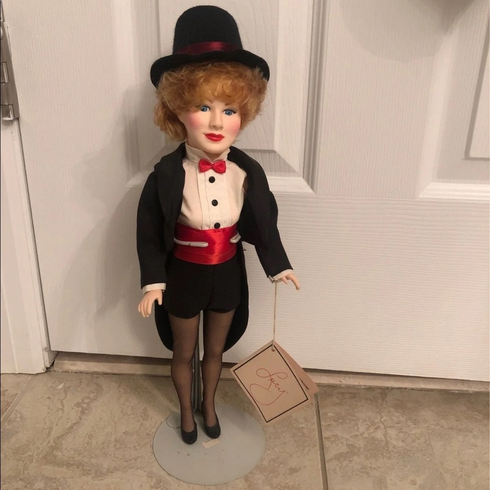 Vintage 1985 Effanbee Lucy Legend Series Heritage